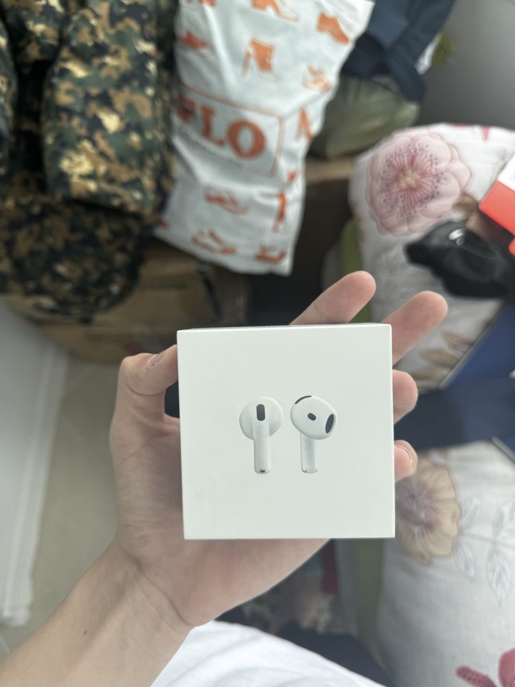 Air pods 4 в использовнии 2 месяца