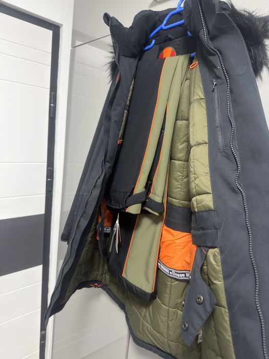 Costum ski pantaloni si geaca Ellesse