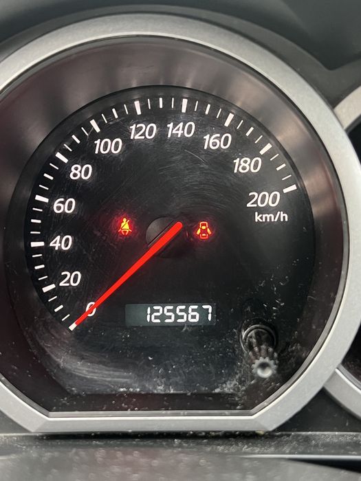 Suzuki grand vitara 2 usi