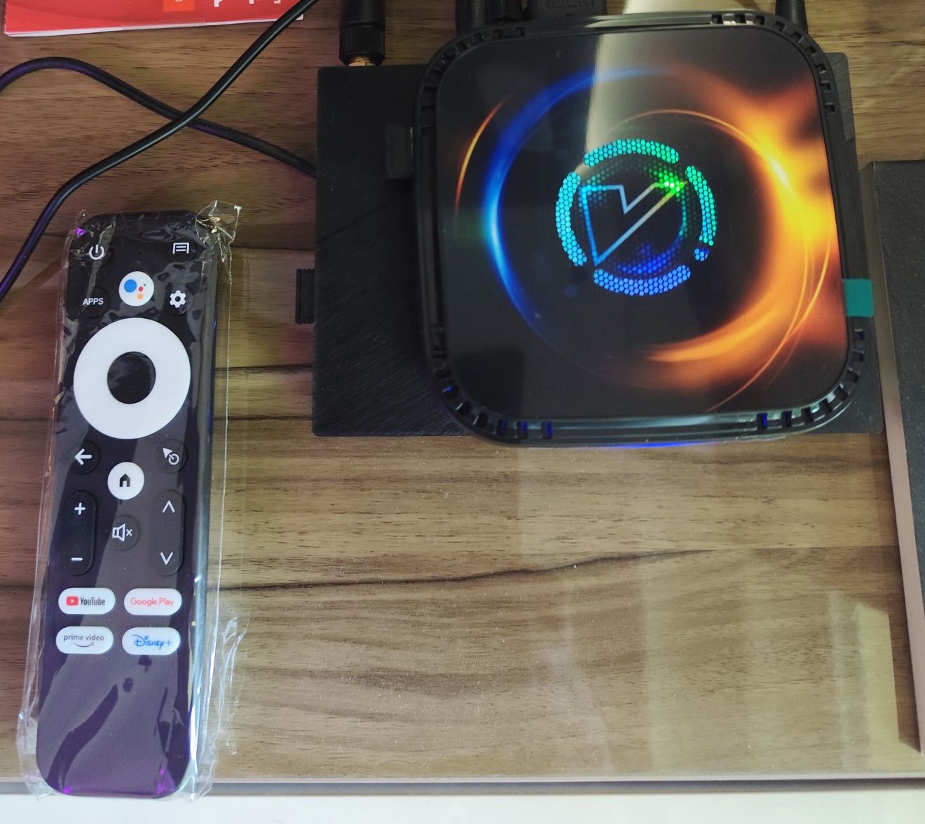 VontarH728 Max Cooling Fan,8 core,4ram,64 rom,14 Android