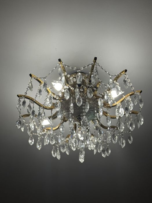 Хрустальная люстра на 12 рожков