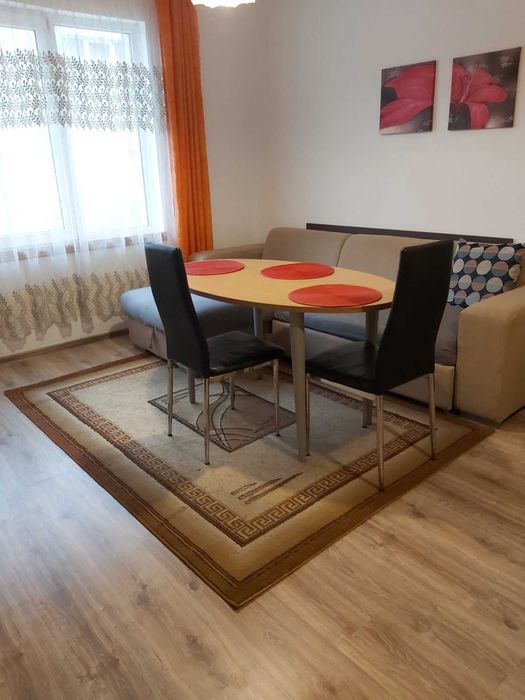 Двустаен апартамент под наем, Лятно кино Тракия