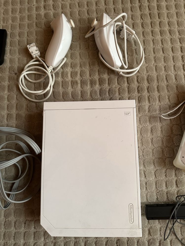 Nintendo wii modat cu 20 de jocuri