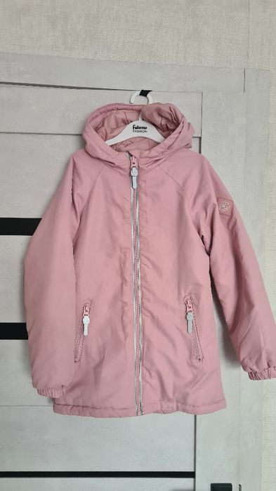 Продам детские куртки