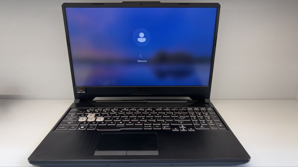 ASUS TUF FX506L, i7-10870H, 500/16Gb, GTX1650 4Gb, 144Hz