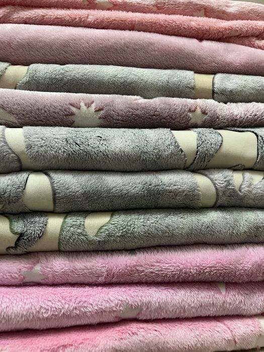 Мягкие плюшевые пледы