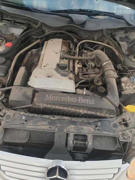 Mercedes-Benz C 180


1.8, Kупе, Употребяван, нов внос