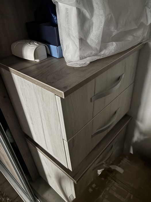 Set 2 noptiere pe comanda