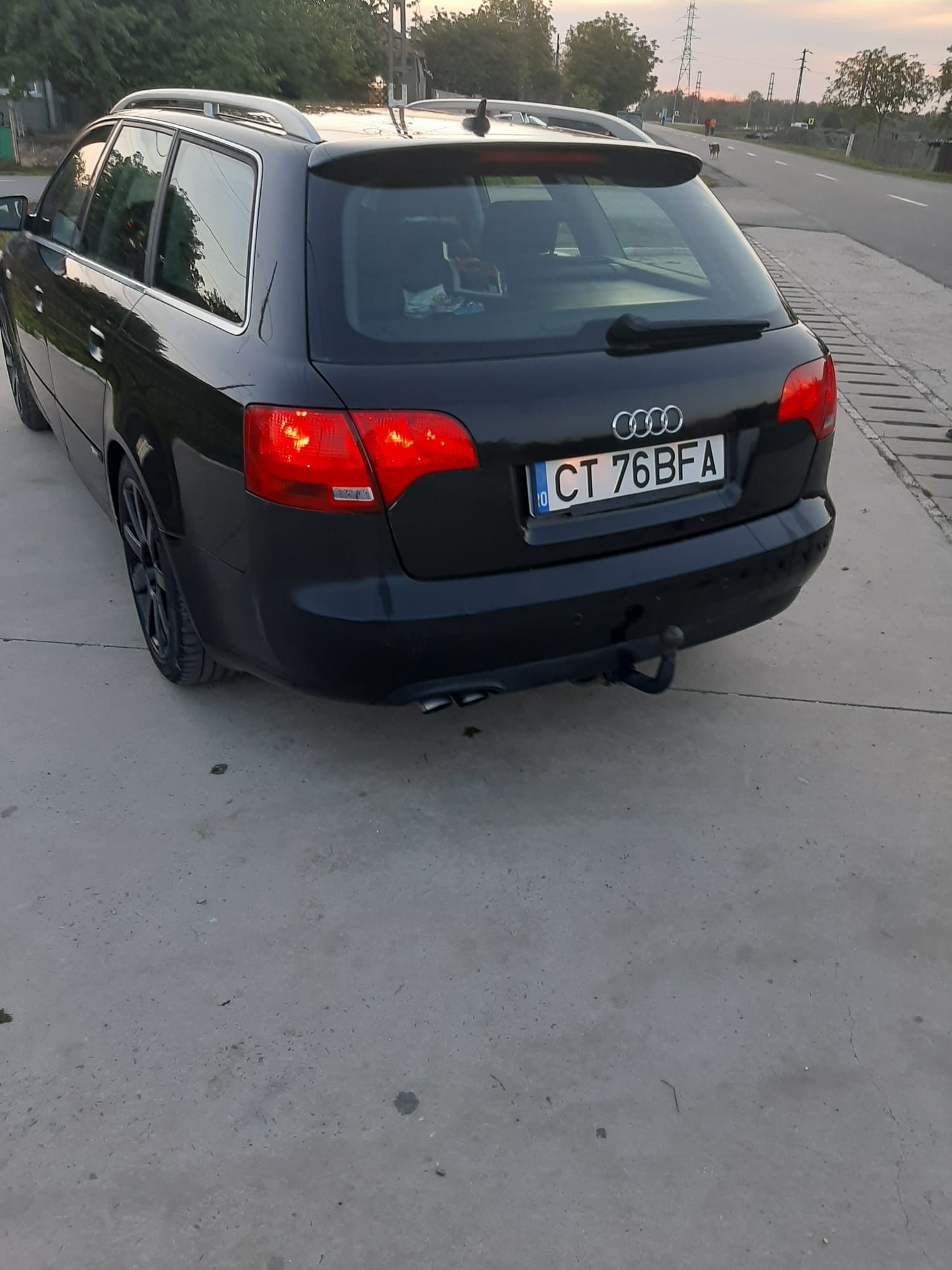 Variante Vând Audi a4 b7 2.0 140 cp automata