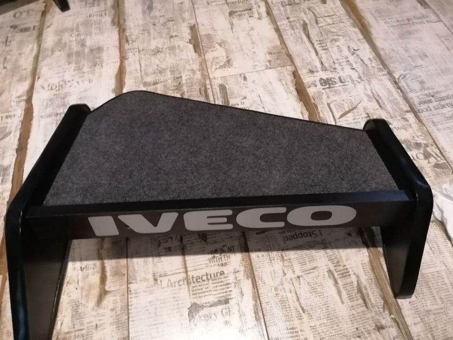 masuta de bord din lemn iveco