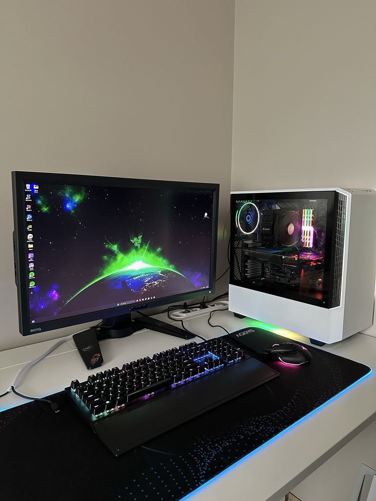 Pc gaming plus monitor tastaura