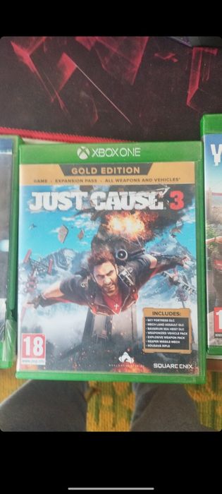 vând/schimb Xbox one s+jocuri