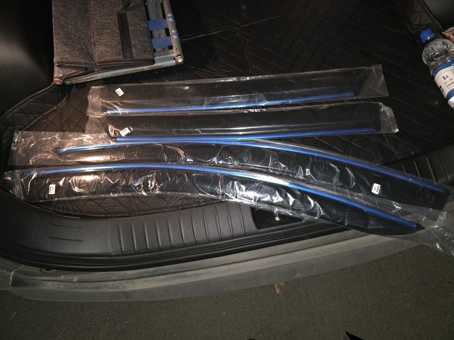 Продам новые ветровики на Kia Sportage