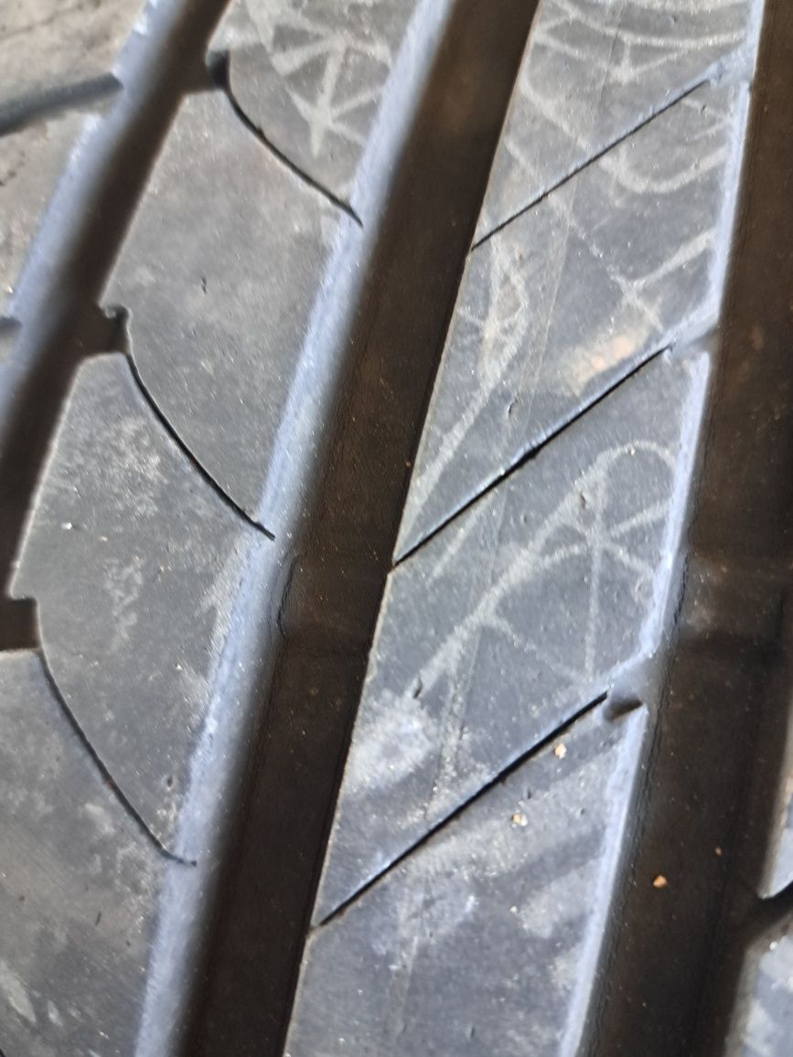 2 anvelope vară 215 40 r17 Goodyear