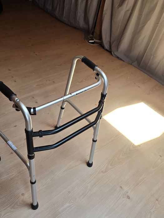 Cadru pliabil persoane cu dizabilități