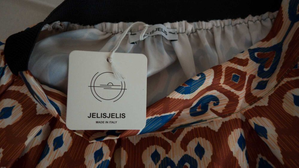 Fusta de vară, produs Italia, nepurtată