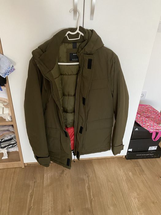 Geaca Toamna Iarna Bershka NOUA S