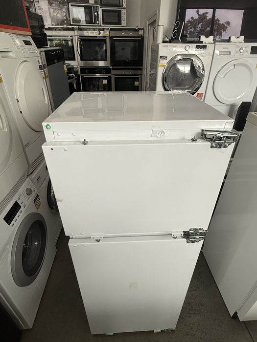 Хладилник за вграждане ELECTROLUX