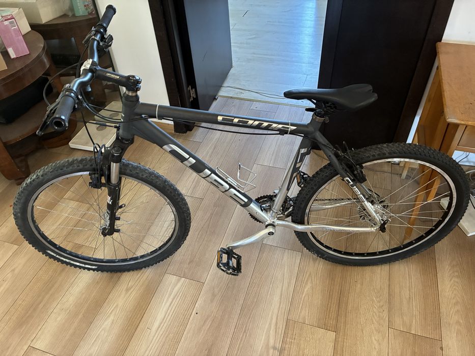 Bicicleta Cube frane hidraulice