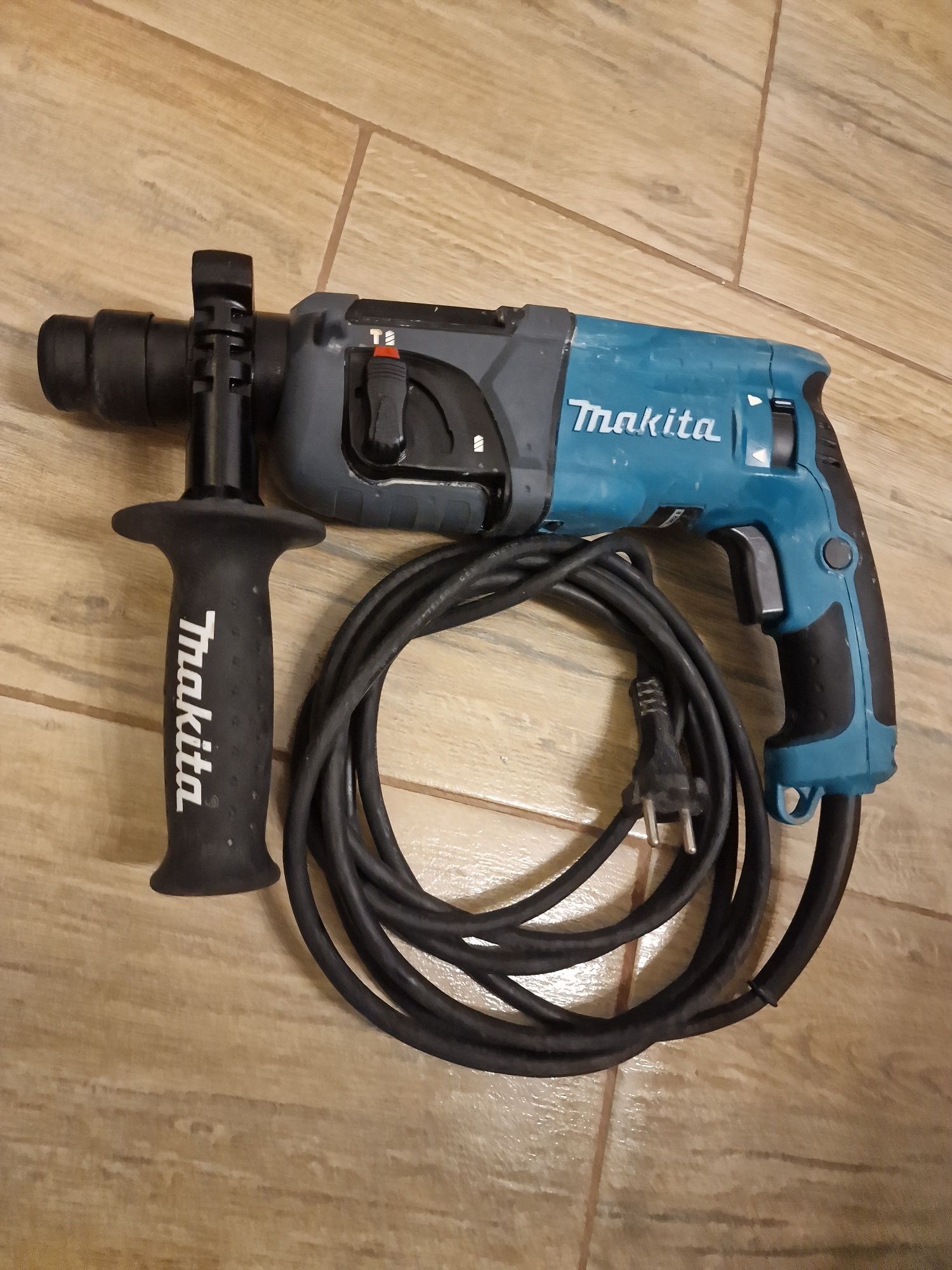 Ciocan Rotopercutor Makita