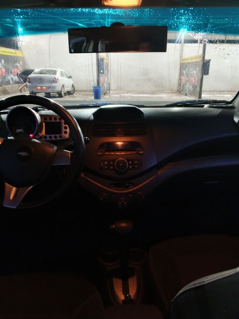 Спарк сотилади 2015 автомат