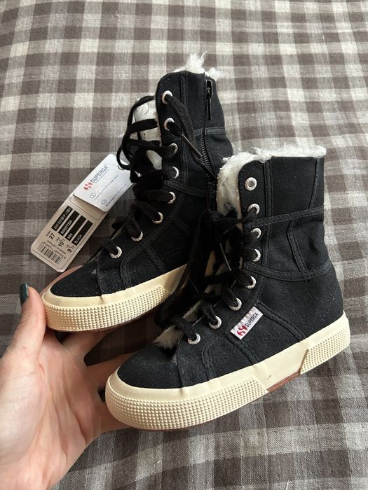 Нови високи кецове / ботуши Supergra