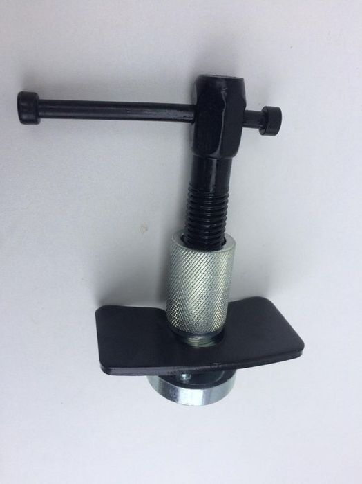 Presa universala pentru etrieri