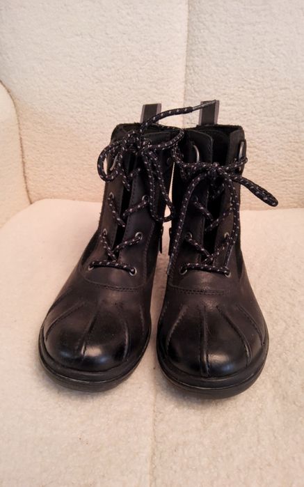 Ghete dama UGG ,negre, mărimea 37