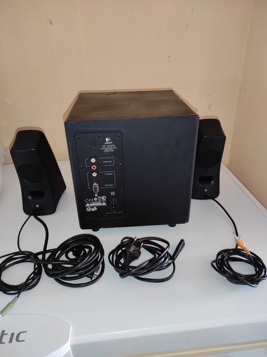 Sistem Logitech 2.1 Z523
