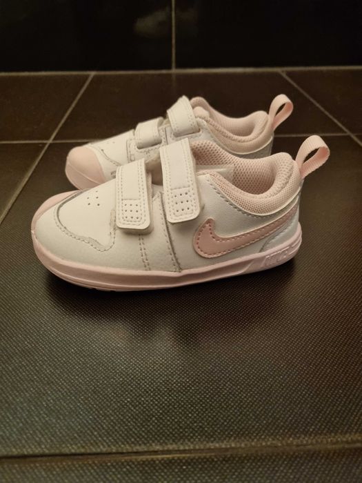 Pantofi sport fete Nike PICO 5, marime 22