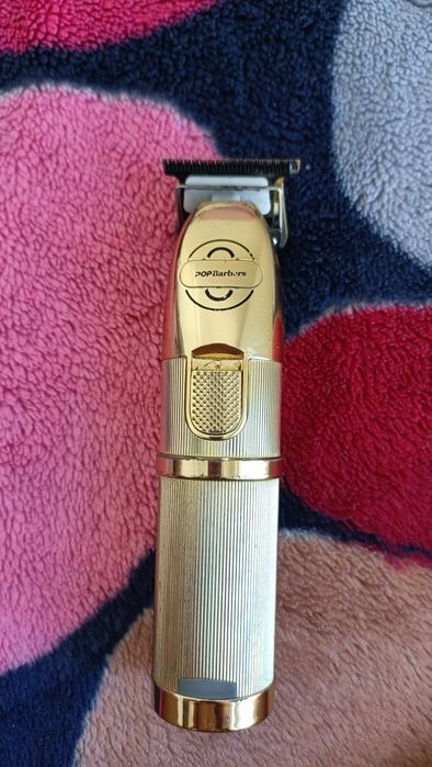 Diavel pop Barbers foarfecii pieptane