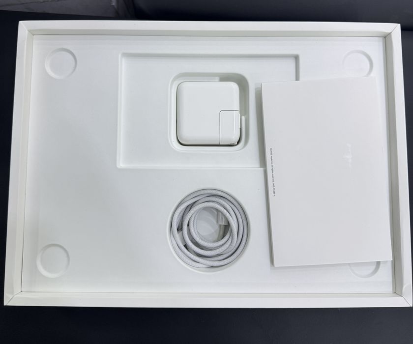 MackBook M2 Air 2024