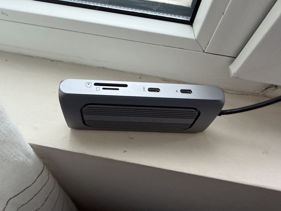 Satechi USB-C Multiport MX Adapter (тъмносив) - хъб/док за Macbook
