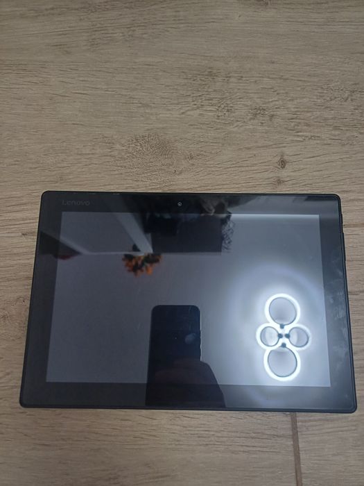 Lenovo Miix 310 cu Touchscreen