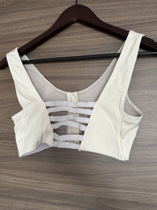 спортно бюстие oysho