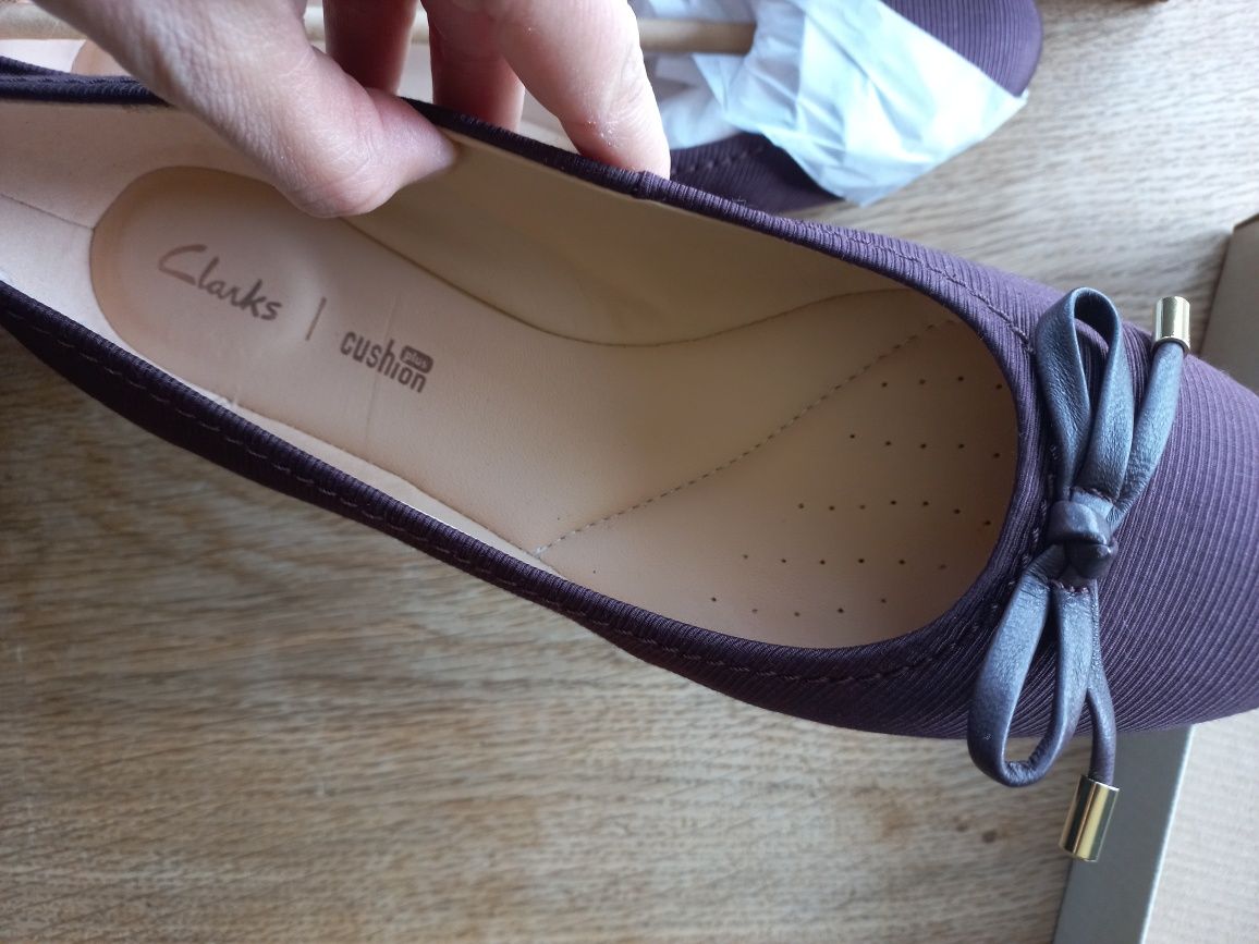 НОВИ дамски обувки Clarks размер 37 1/2, стелка 23.5