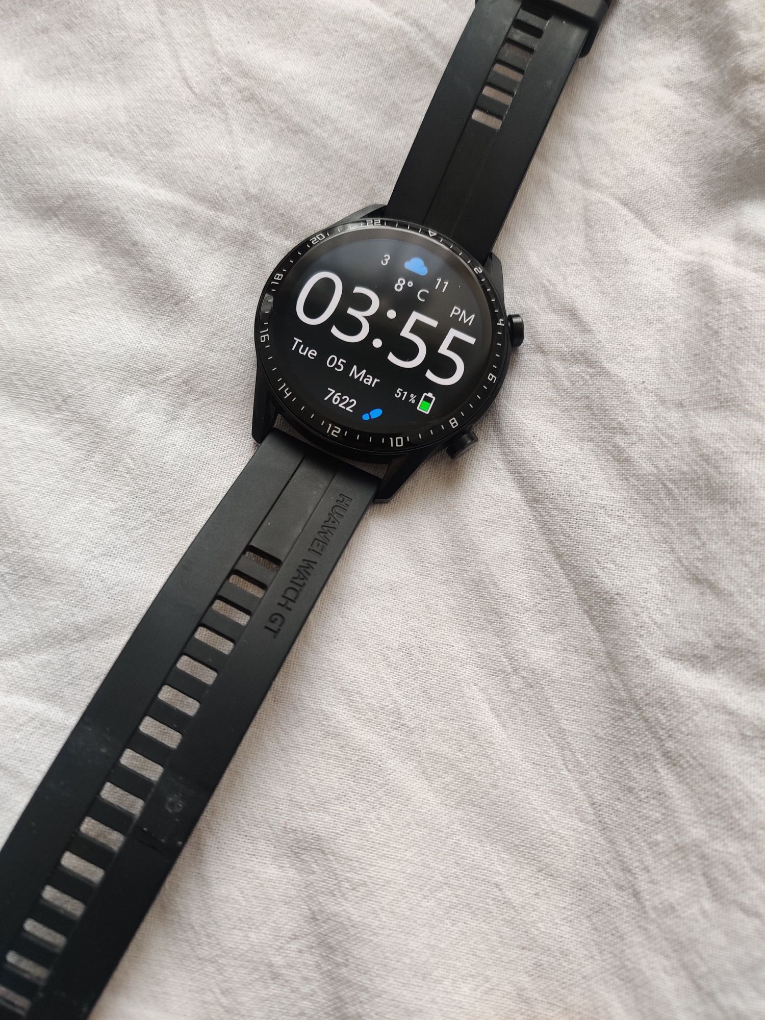 Schimb smartwatch Huawei GT2 impecabil estetic al funcțional,