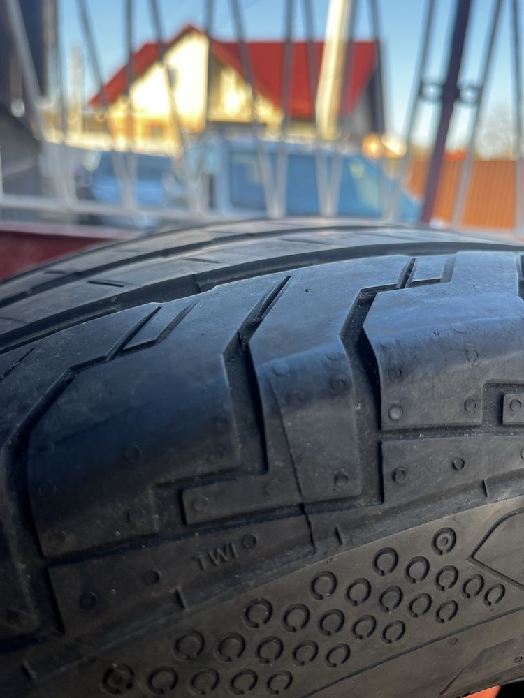 Anvelope 225/65 R16C Continental ContiVanContact 100 - foarte bune