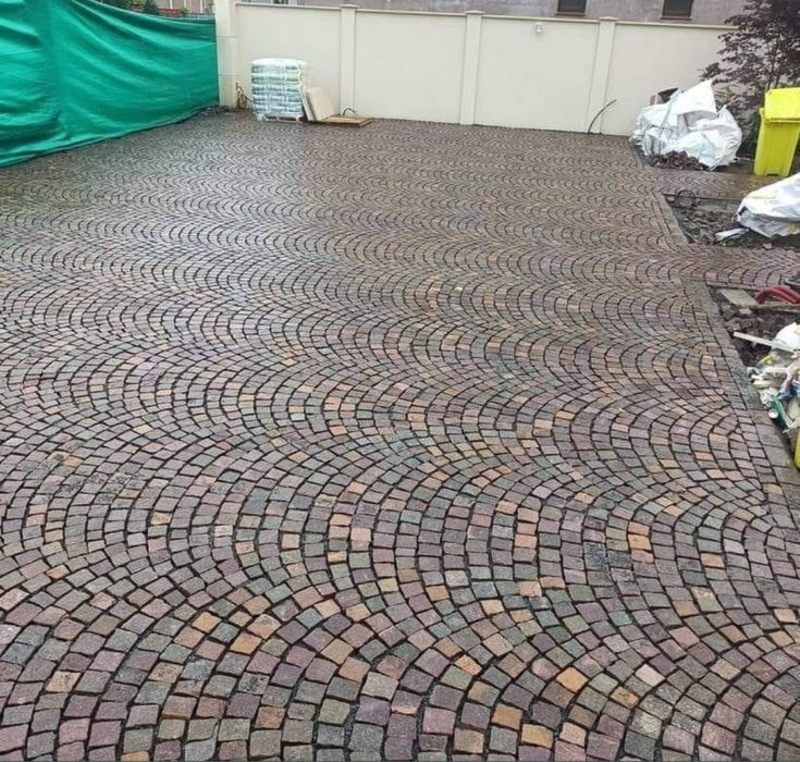 Piatra cubica noua sau veche oriunde in tara