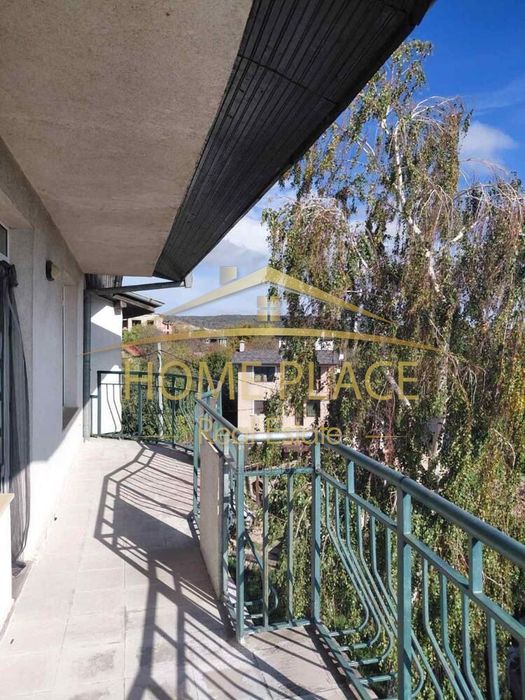 Къща на Траката. РЗП 600 м2