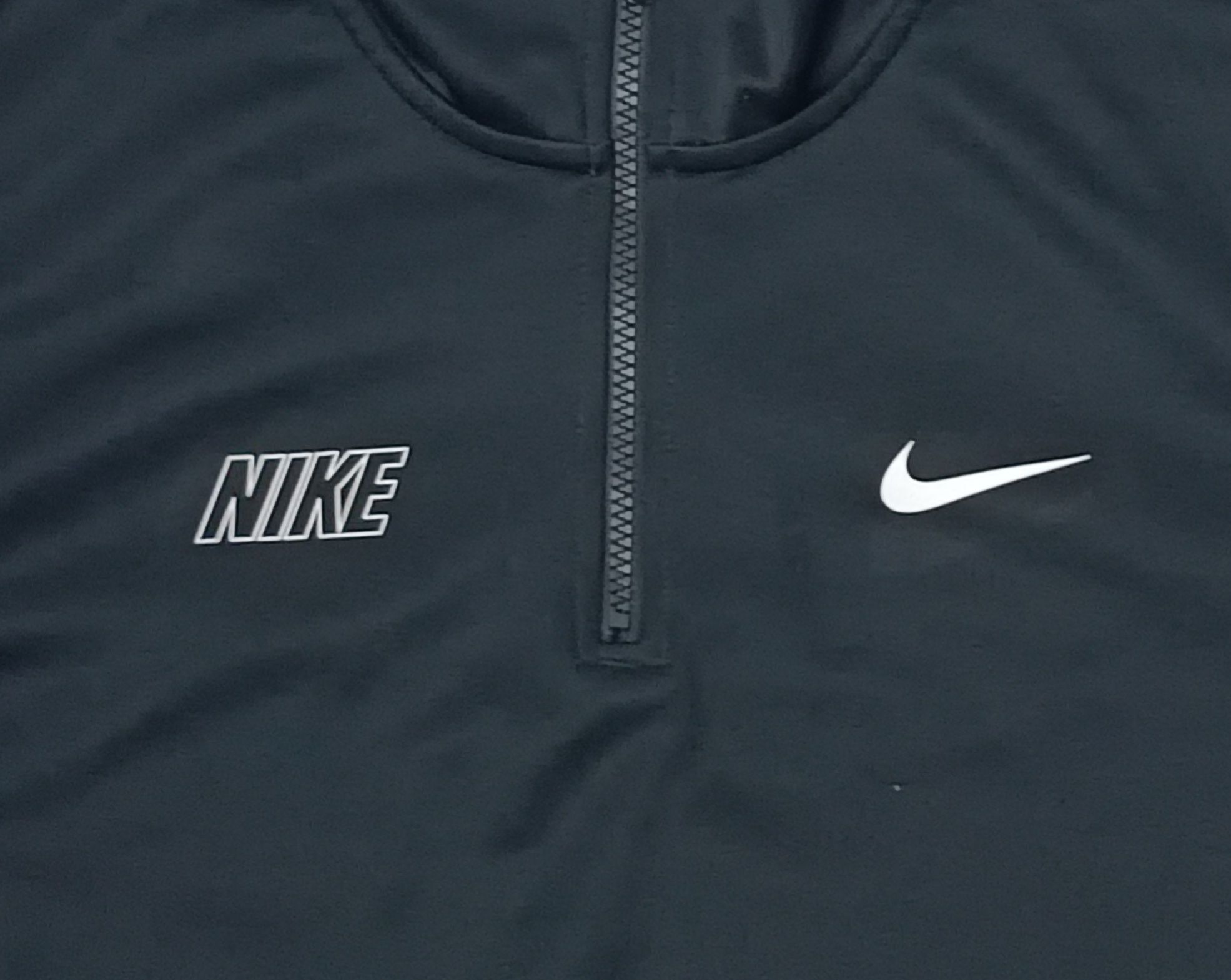 Nike Sportswear Repeat Sweatshirt оригинално горнище XS Найк суичър