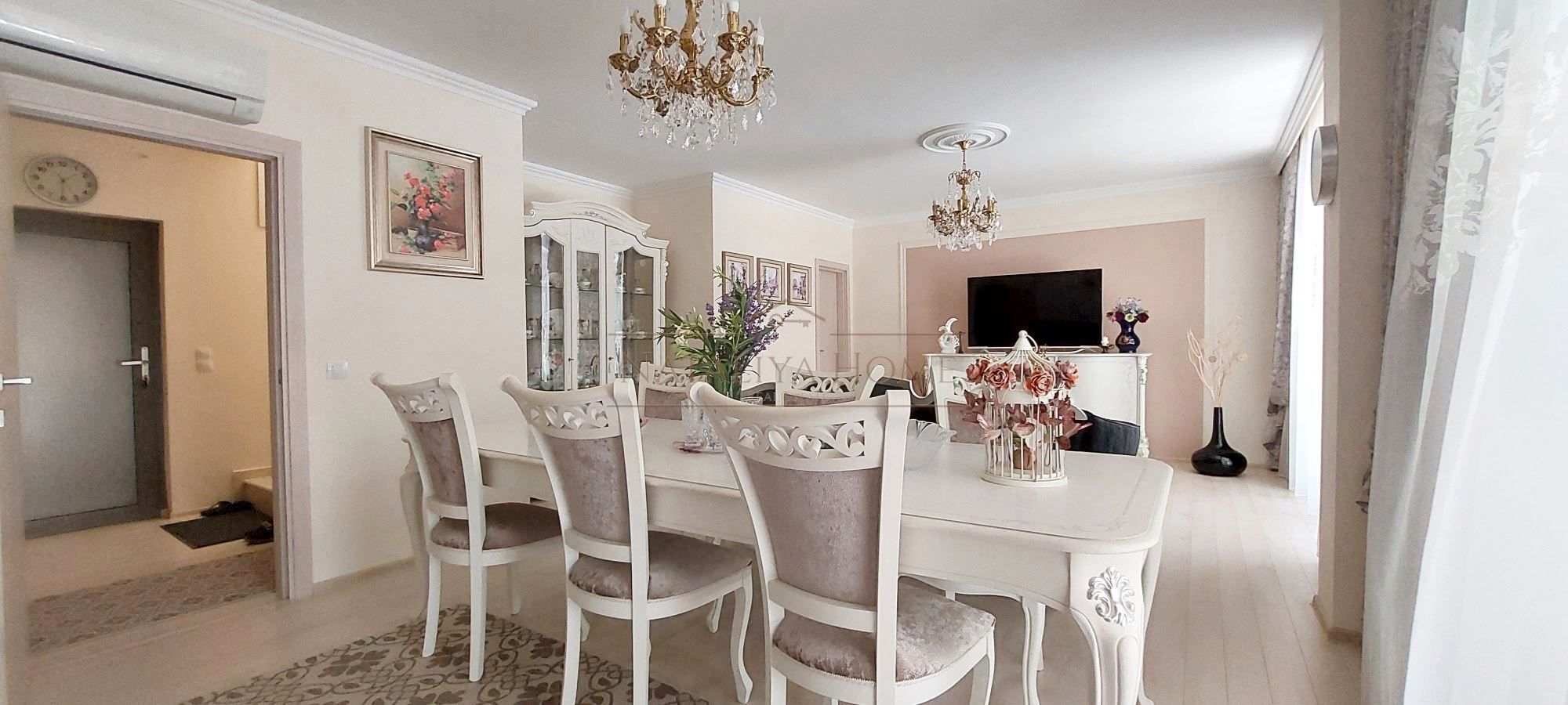 Къща в Бургас-Сарафово площ 134 цена 365000
