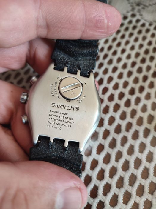 Часовник Swatch Swiss