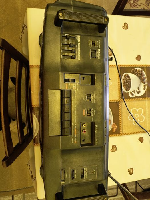 Radiocasetofon Sharp