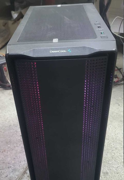 Unitate Gaming cu Ryzen 5 7600, 32 GB DDR5 6000 MHz, RTX 4070 de 12 GB