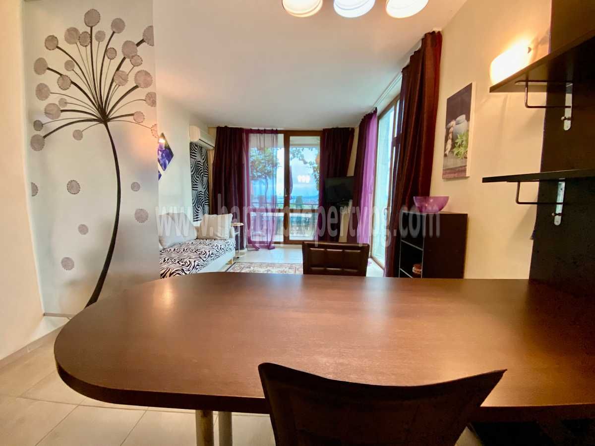Продава се Двустаен апартамент в с. Кошарица, Област Бургас - 52 кв.м за 1037 €/кв.м - Снимка #10