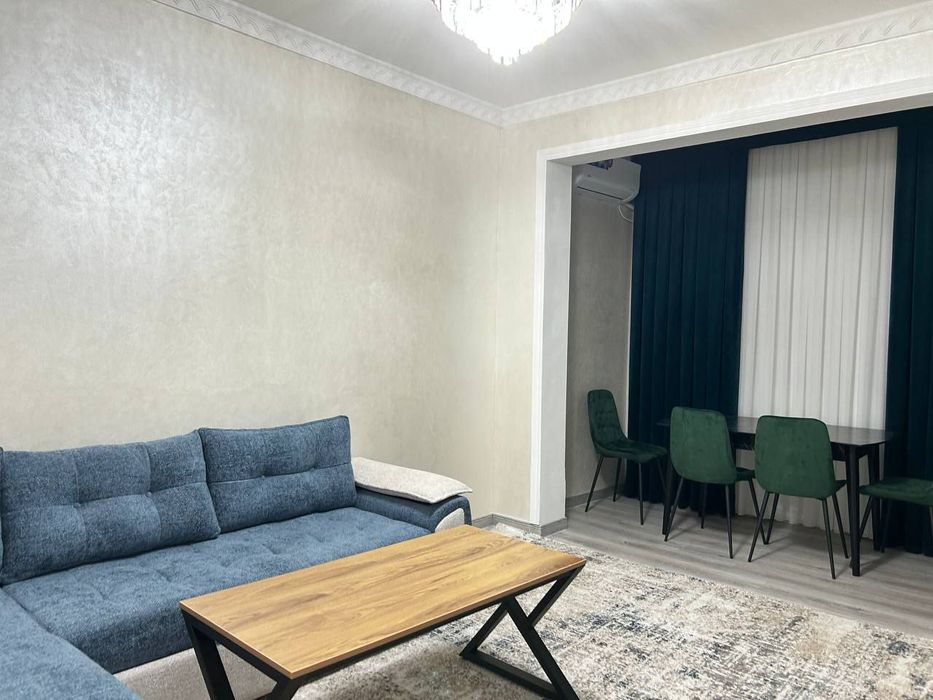 Mirzo Ulug'bek metro yonida kvartira bor