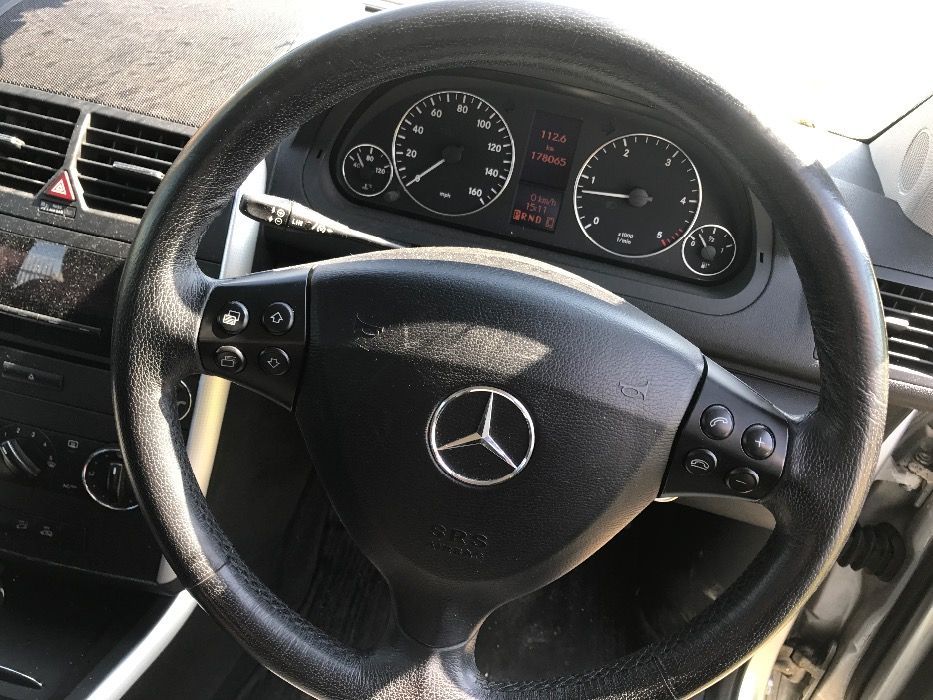 Mercedes A class W169 на части