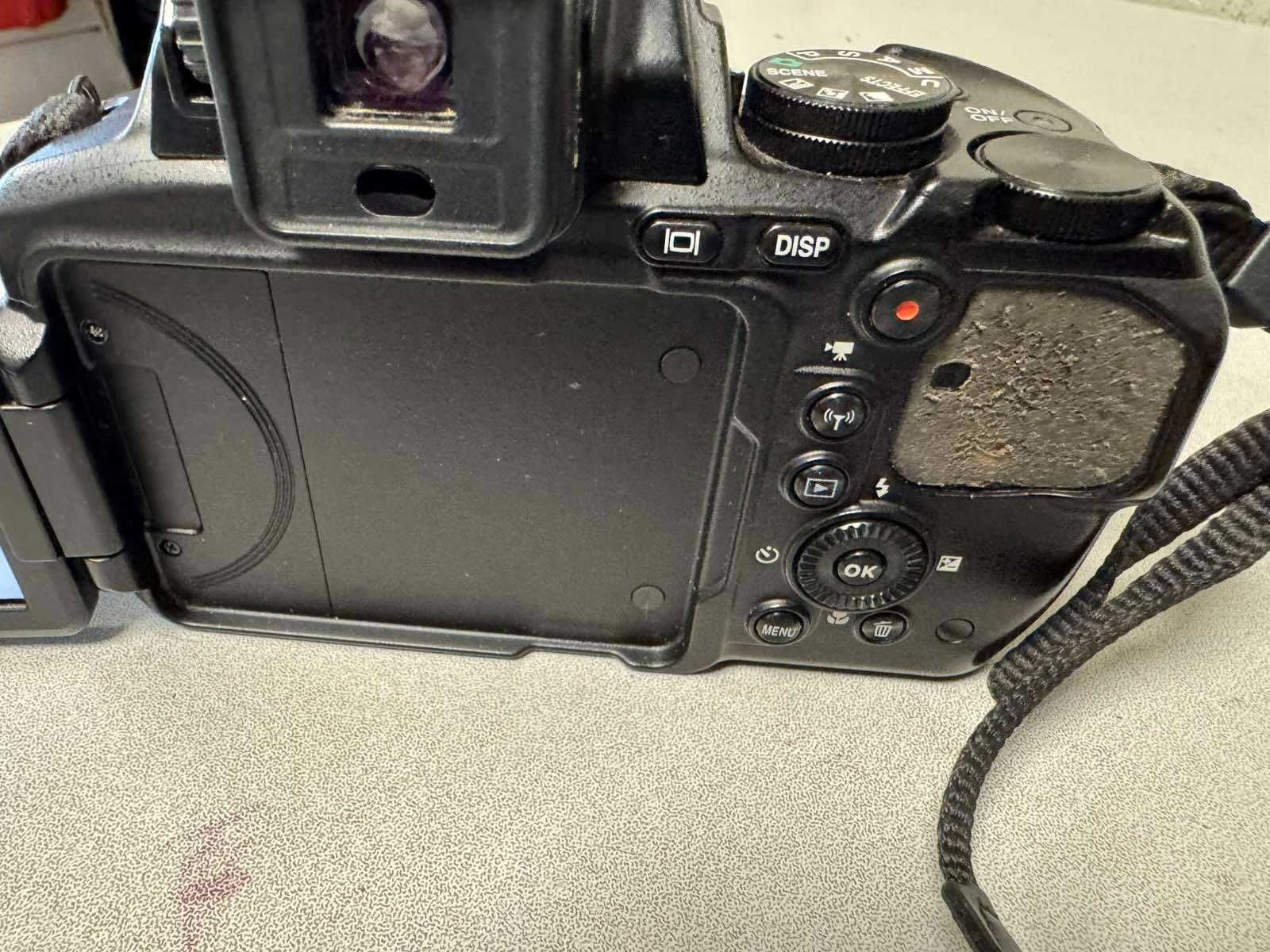 Фотоапарат Nikon Coopix P900