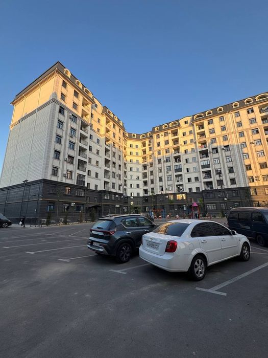 Продаётся 3-комнатная квартира Мирзо-Улугбек ор-р Академия милиции